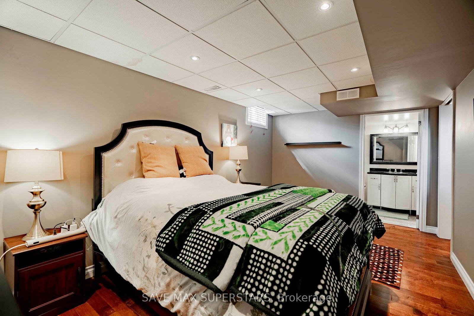 Detached House for sale at 63 Gore Drive, Barrie, Ontario, L4N 5R5 - Ardagh - MLS: S13021534