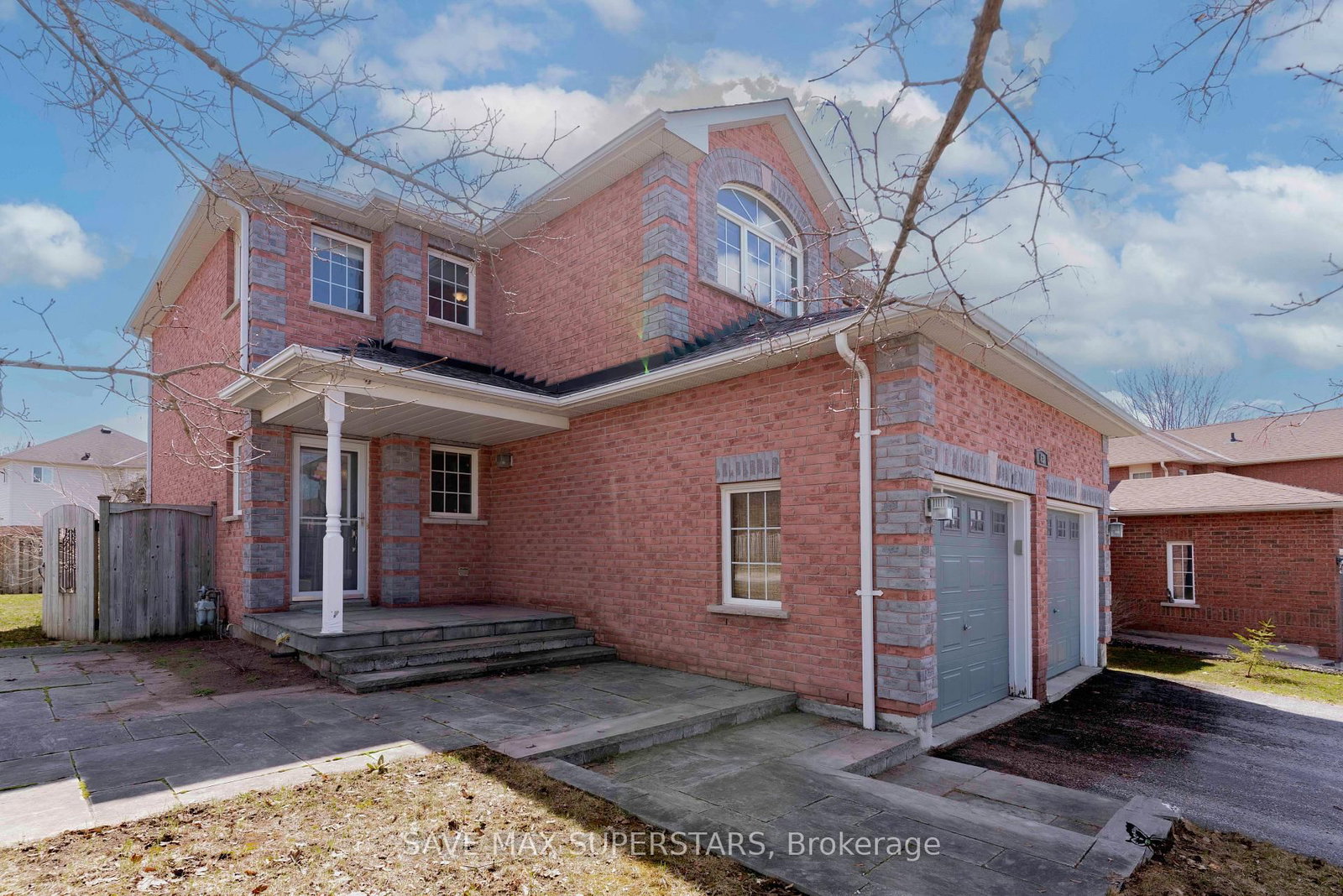 Detached House for sale at 63 Gore Drive, Barrie, Ontario, L4N 5R5 - Ardagh - MLS: S13021534