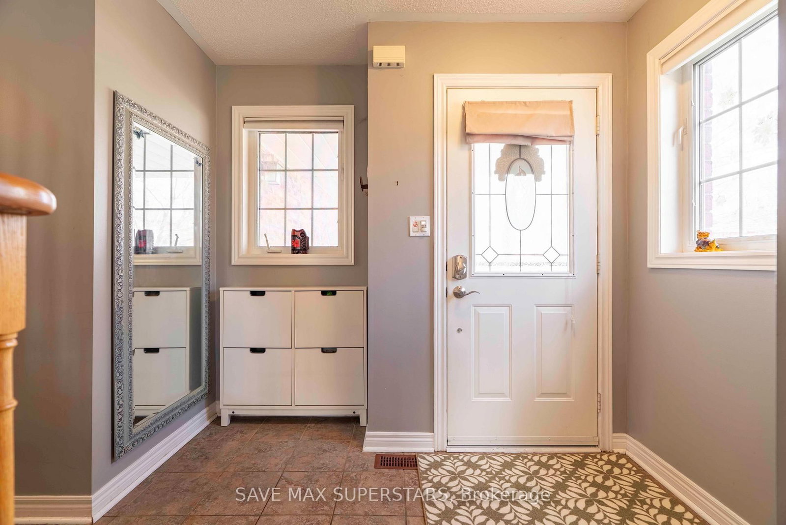 Detached House for sale at 63 Gore Drive, Barrie, Ontario, L4N 5R5 - Ardagh - MLS: S13021534