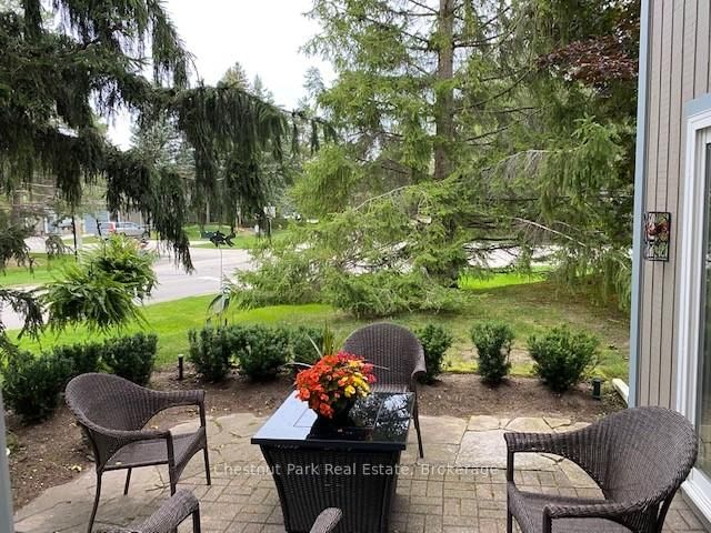 906 Cedar Pointe Crt, Collingwood, L9Y 5C7 | Image 3