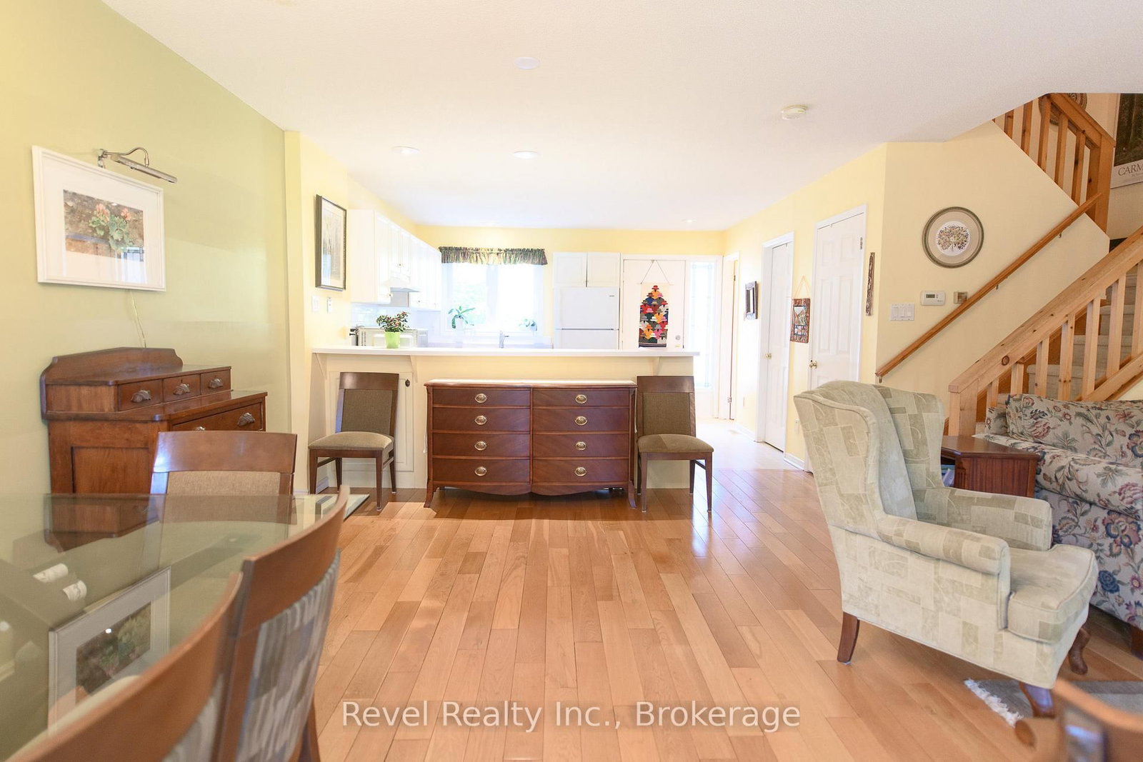 145 Fairway Crescent, Unit 51 - Photo 4