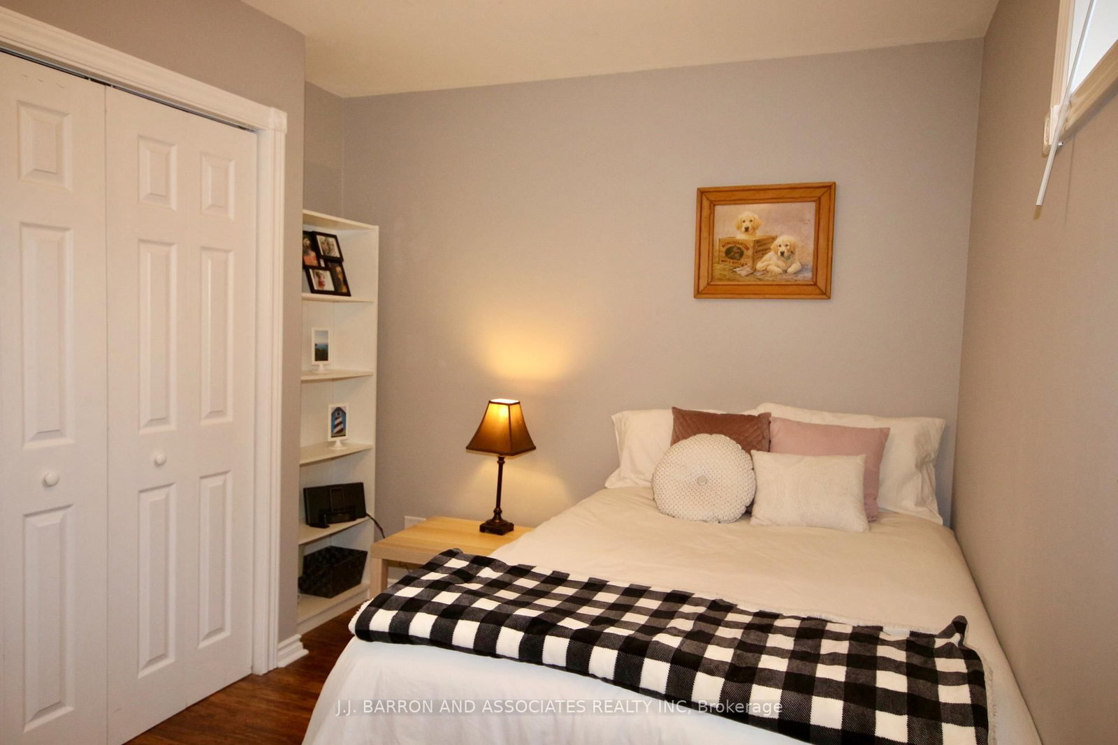 9 Seline Crescent, Unit (Lower) - Photo 16