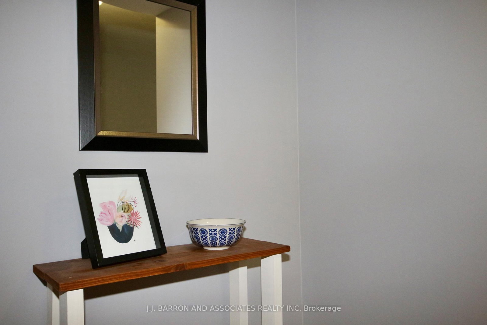 9 Seline Crescent, Unit (Lower) - Photo 2