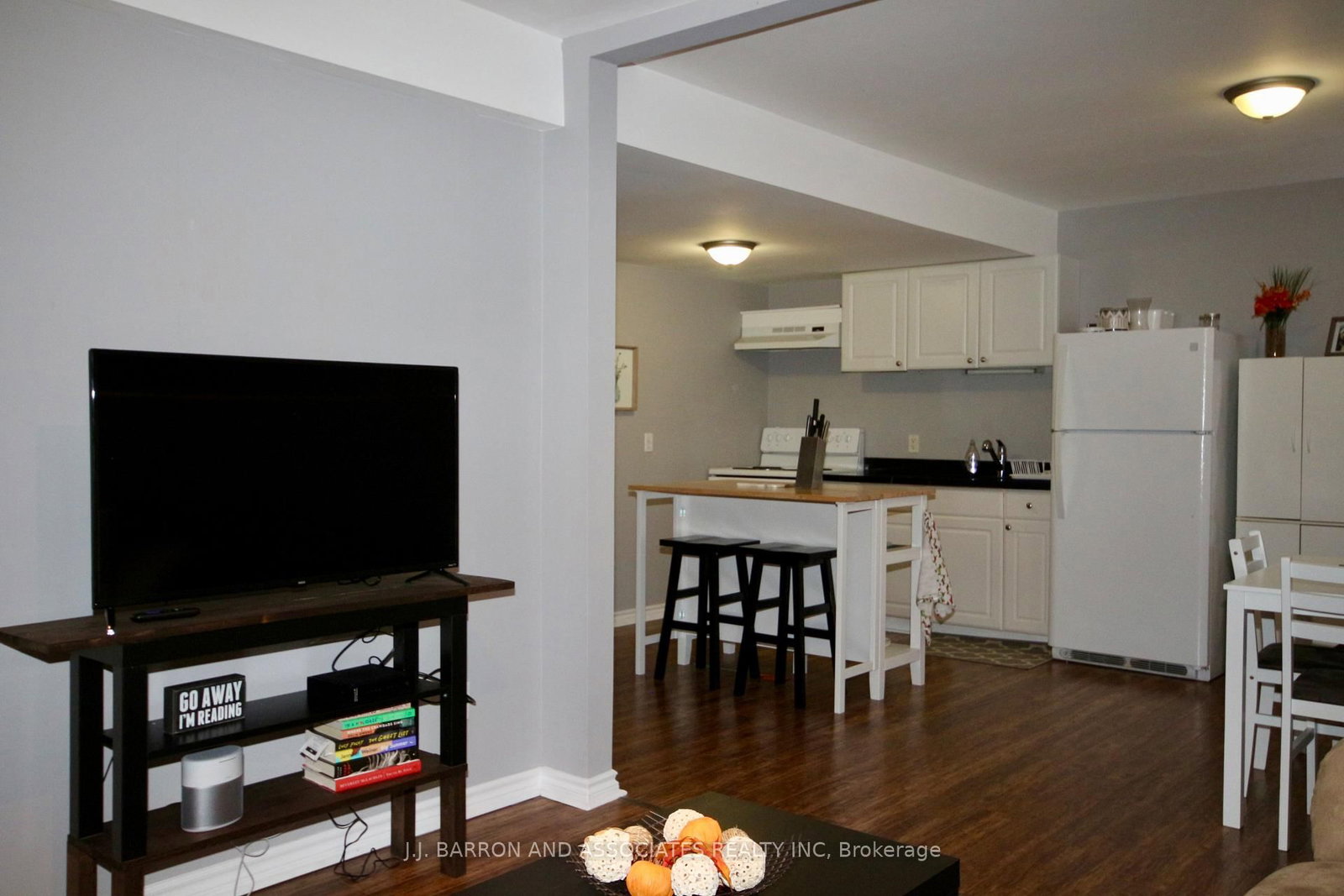9 Seline Crescent, Unit (Lower) - Photo 9