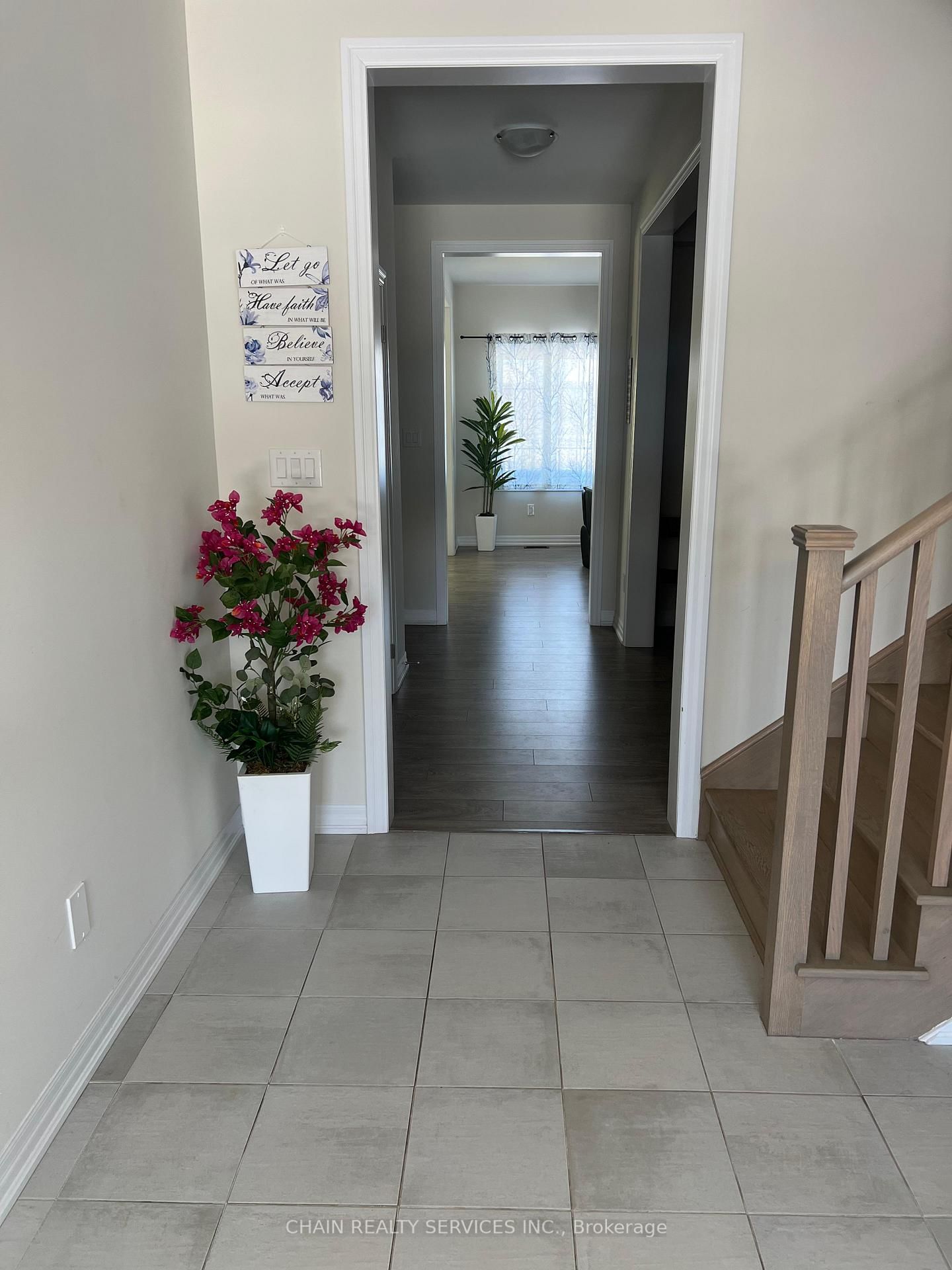 207 Stayner Street - Photo 4