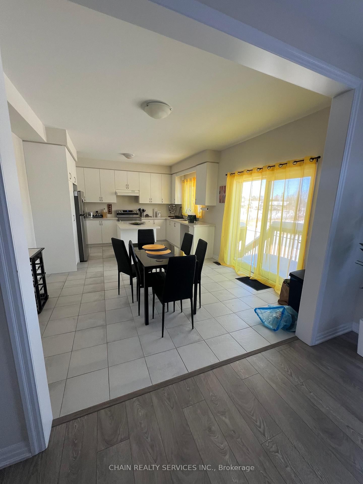 207 Stayner Street - Photo 5