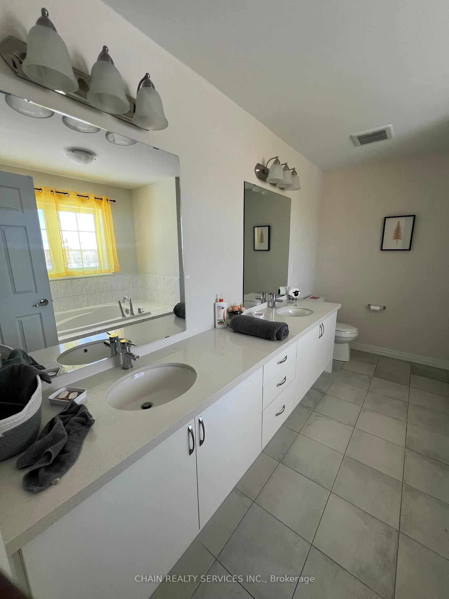 207 Stayner Street - Photo 8