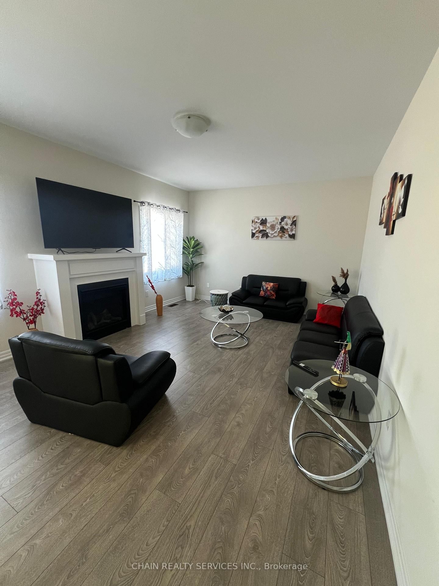 207 Stayner Street - Photo 9