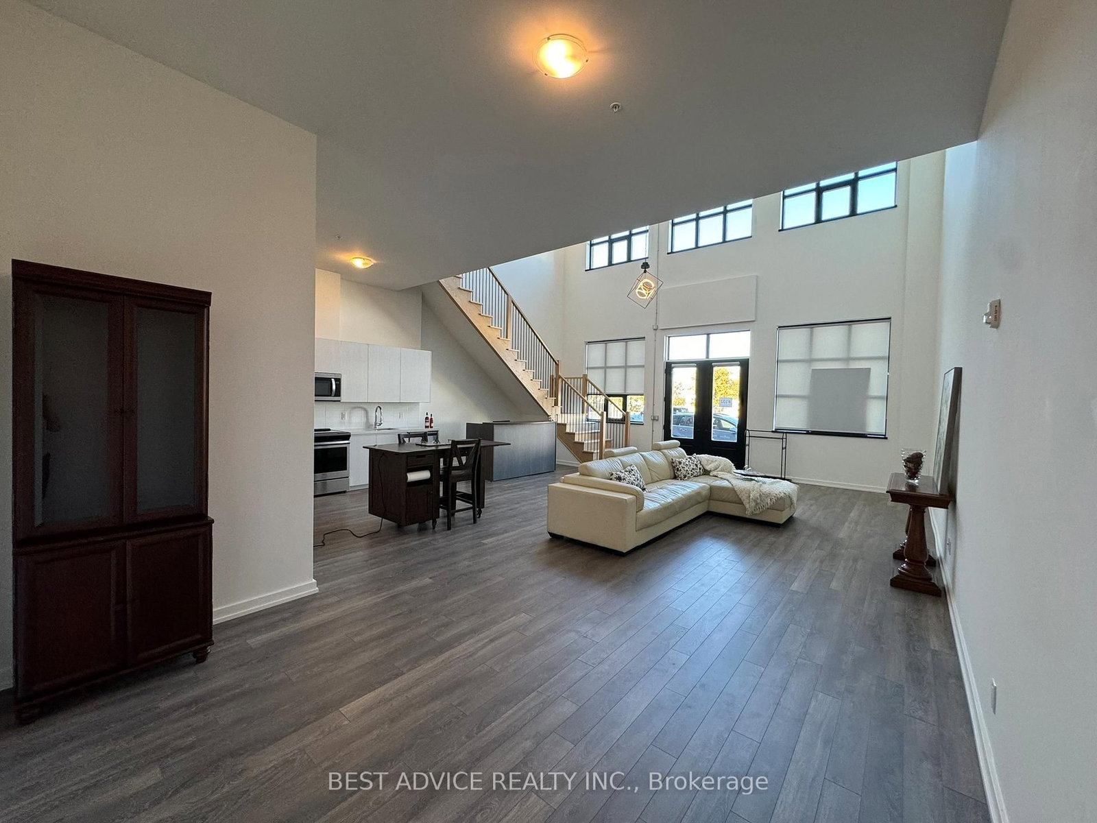 21 Matchedash Street S, Unit 102 - Photo 11