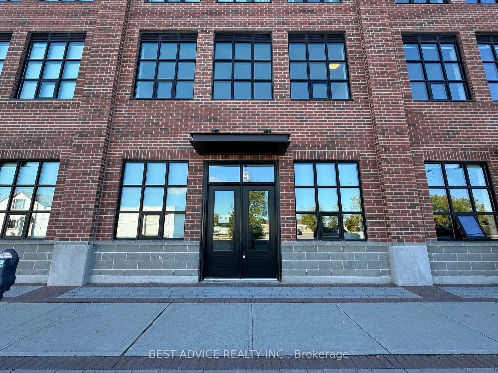 21 Matchedash Street S, Unit 102 - Photo 2