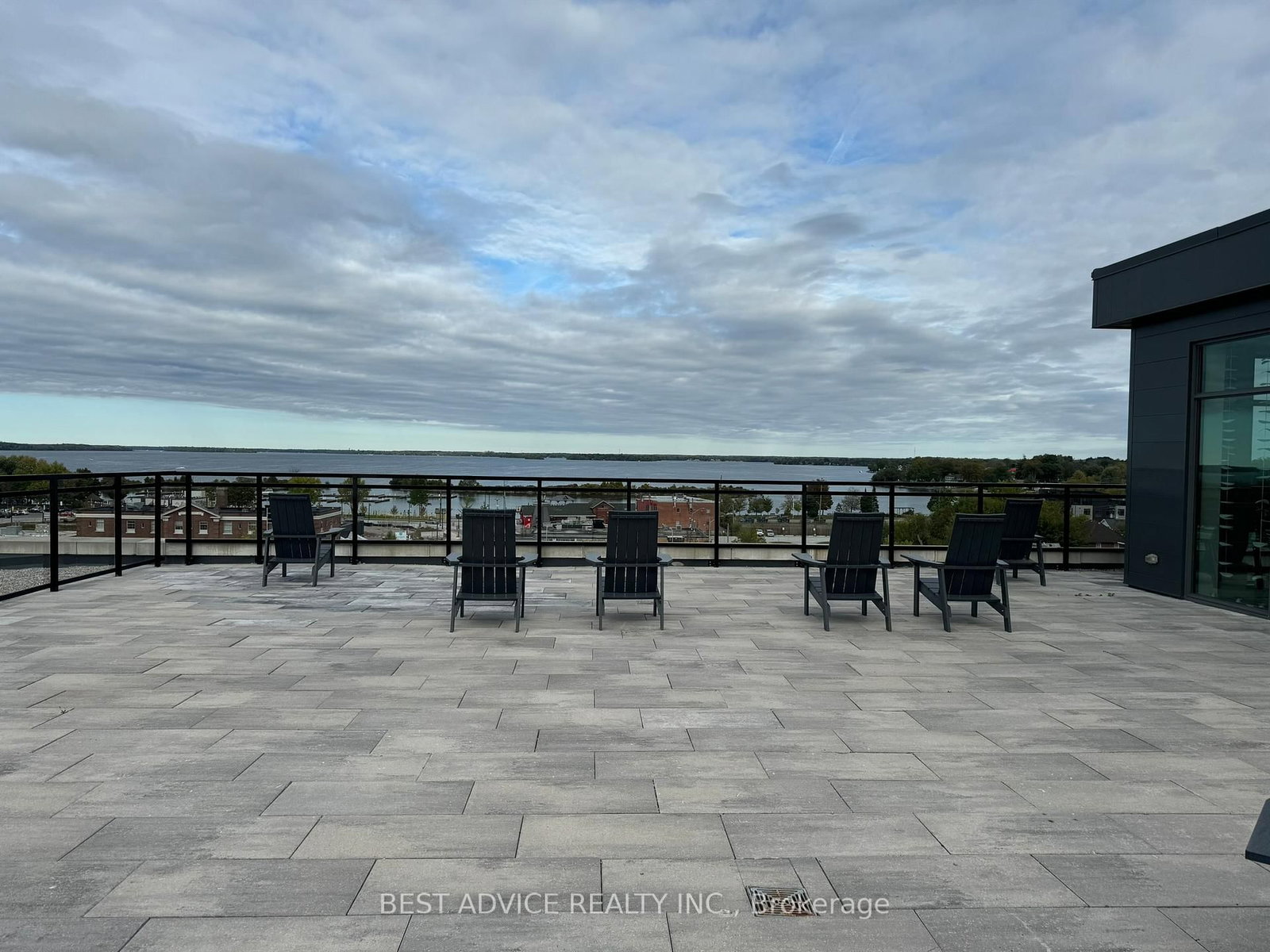 21 Matchedash Street S, Unit 102 - Photo 22