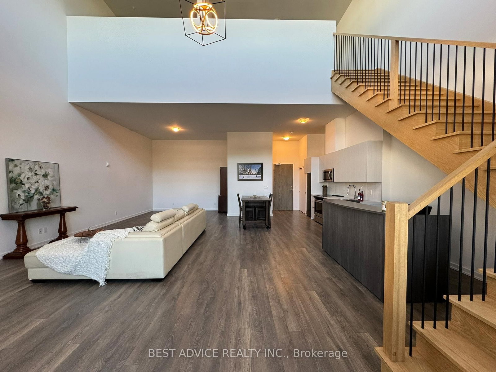 21 Matchedash Street S, Unit 102 - Photo 3