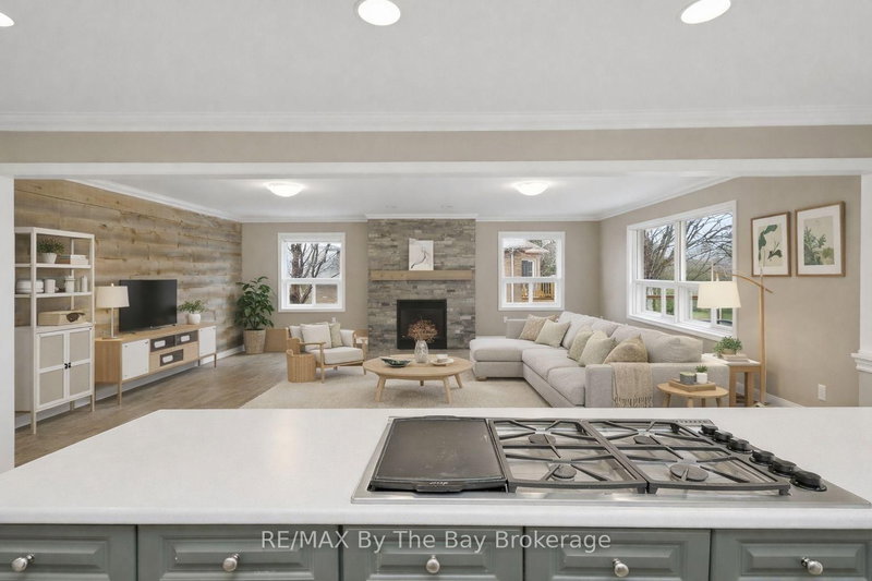 70 Fairway Cres, Wasaga Beach, L9Z 1B8 | Image 3