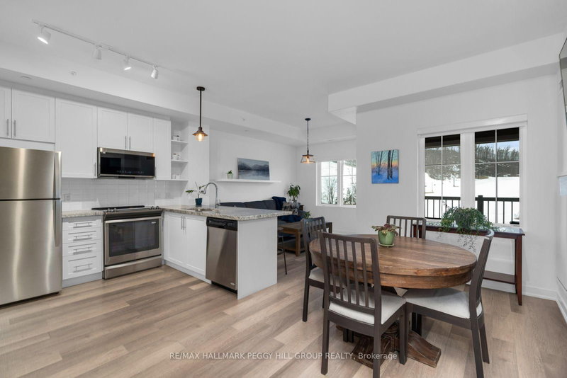 408 - 40 Horseshoe Blvd, Oro-Medonte, L4M 4Y8 | Image 2