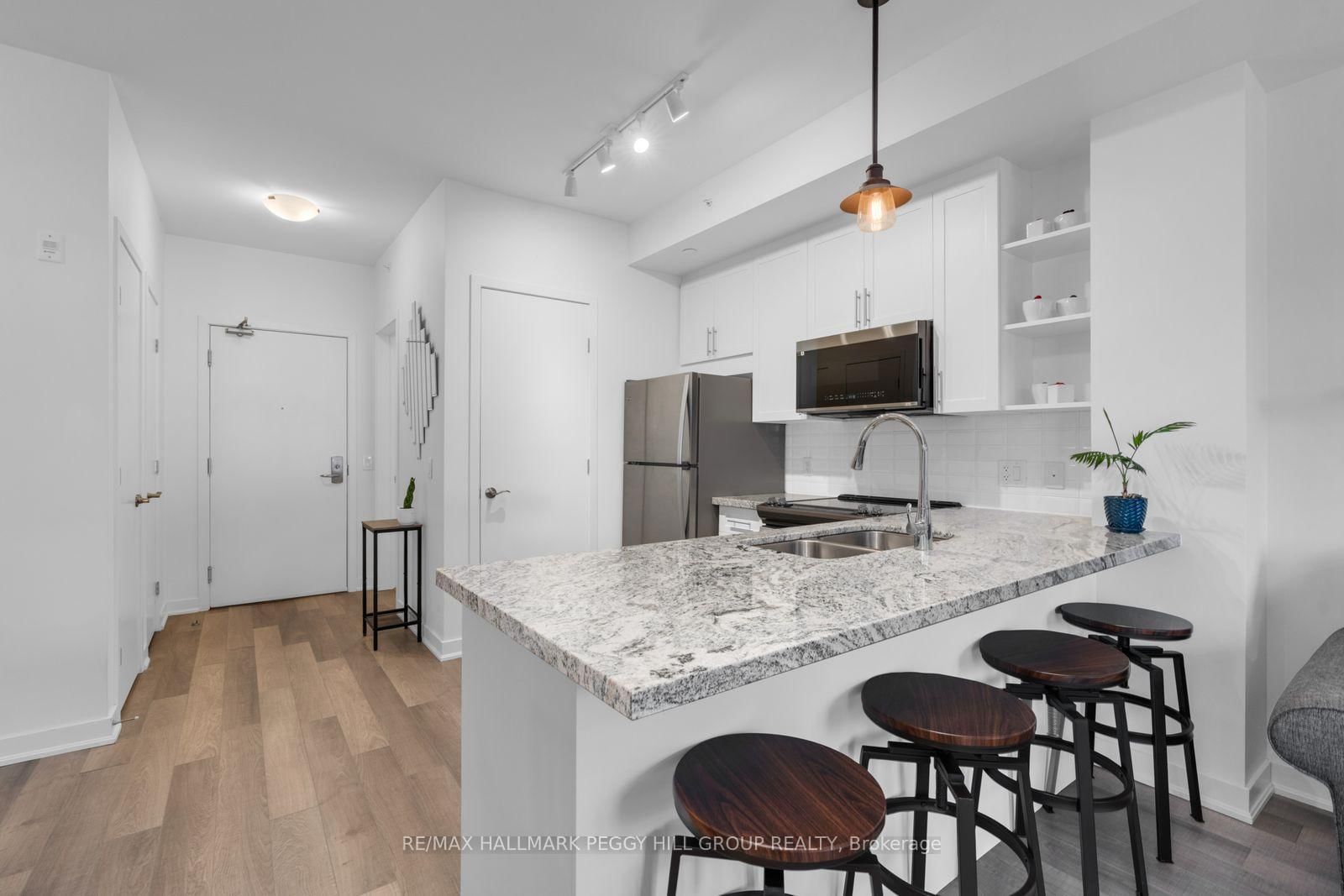 40 Horseshoe Boulevard, Unit 408 - Photo 5