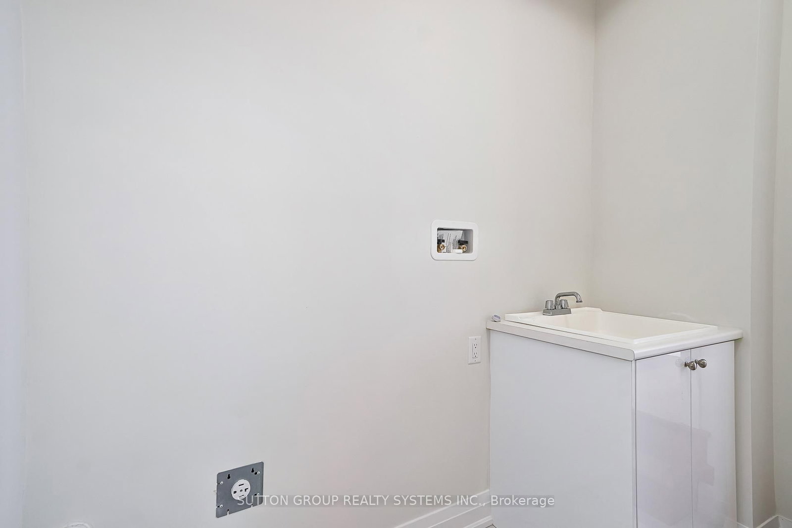 11 Sun Valley Avenue • Wasaga Beach, ON photo 17