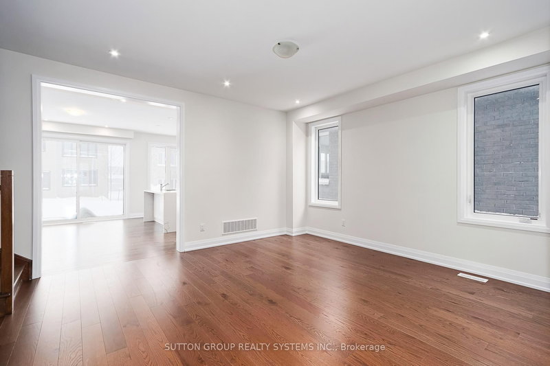 13 Sun Valley Ave, Wasaga Beach, L9Z 0N6 | Image 3