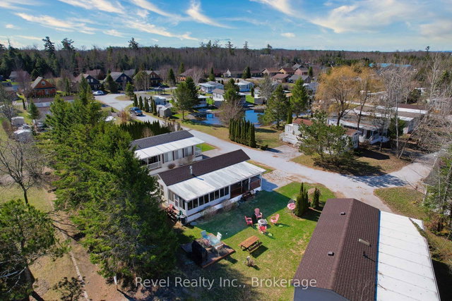 30 Huron Circle