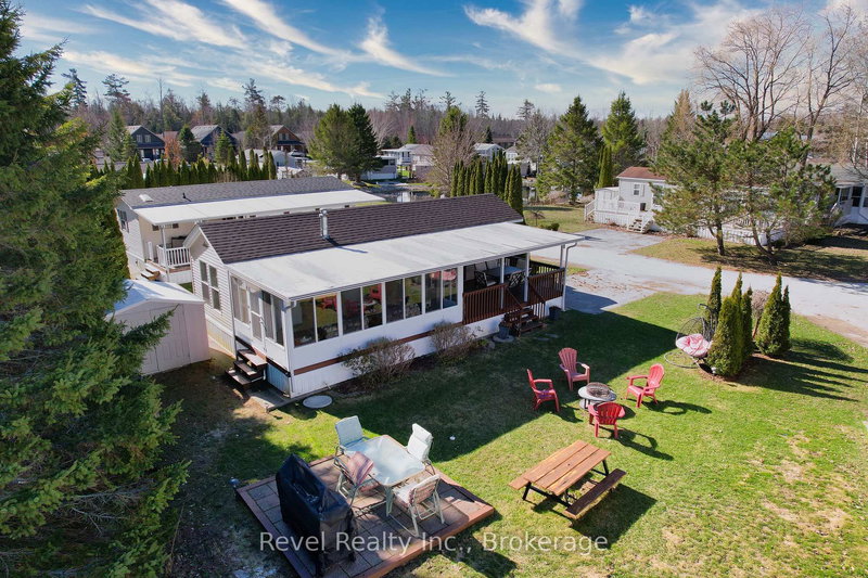 30 Huron Circle