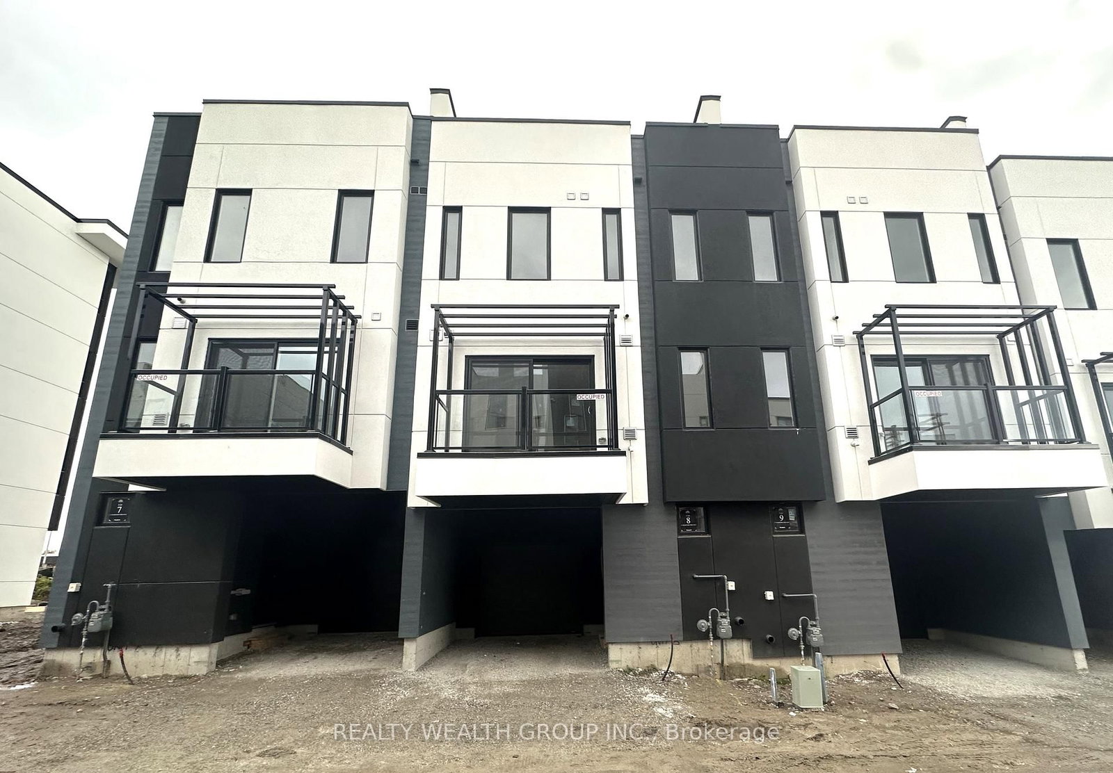 15 Mariner`s Pier Way