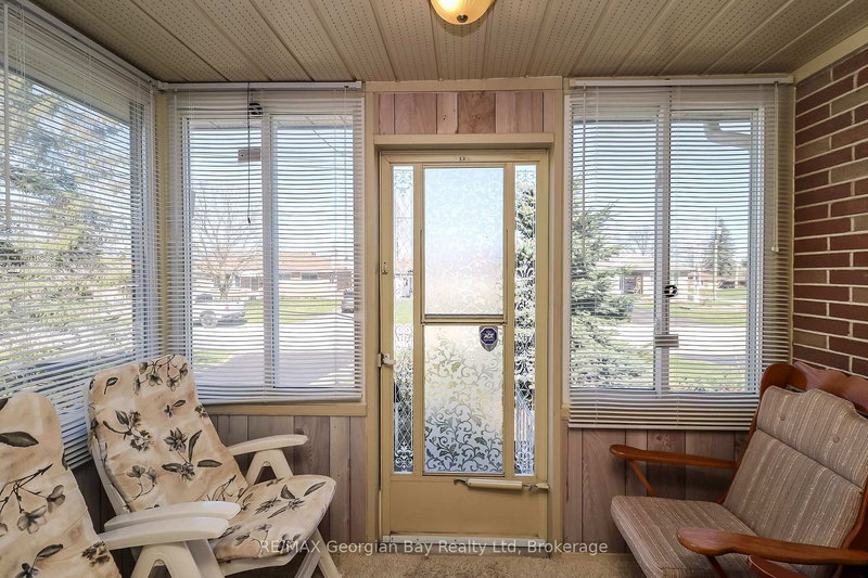 287 John St, Midland, L4R 2J6 | Image 3