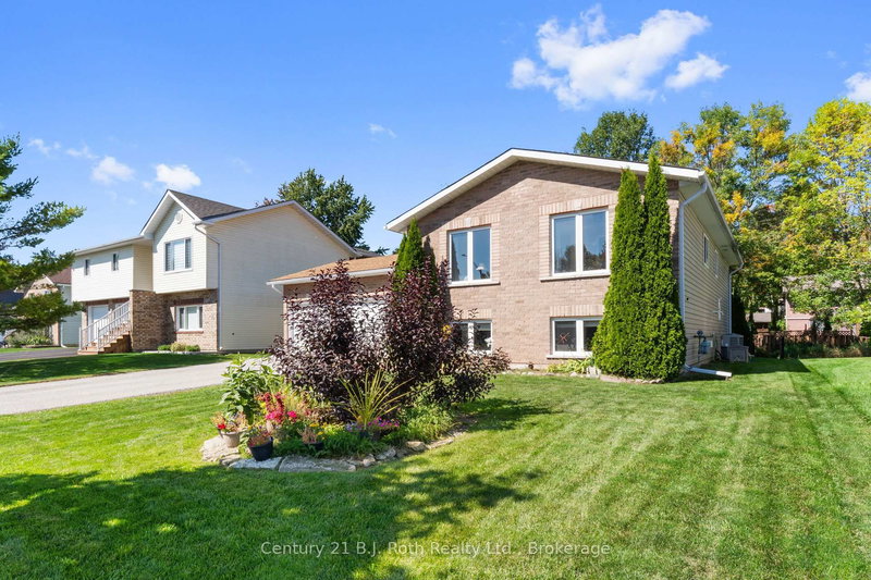 60 Donlands Crt, Severn, L0K 1E0 | Image 2