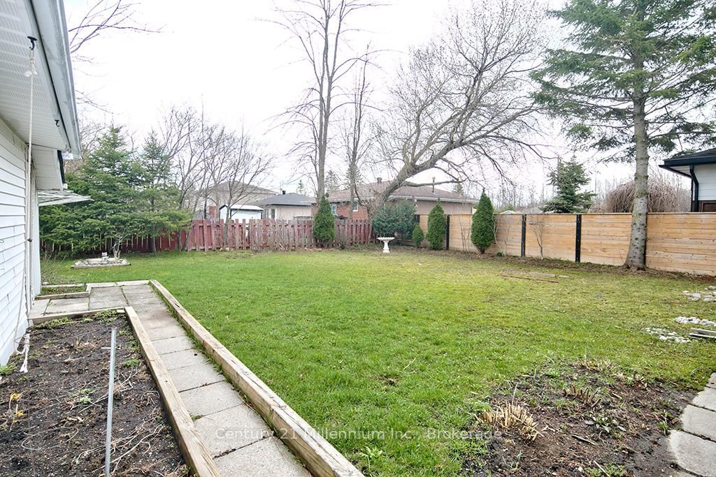 555 Spruce Street • Collingwood, ON photo 25