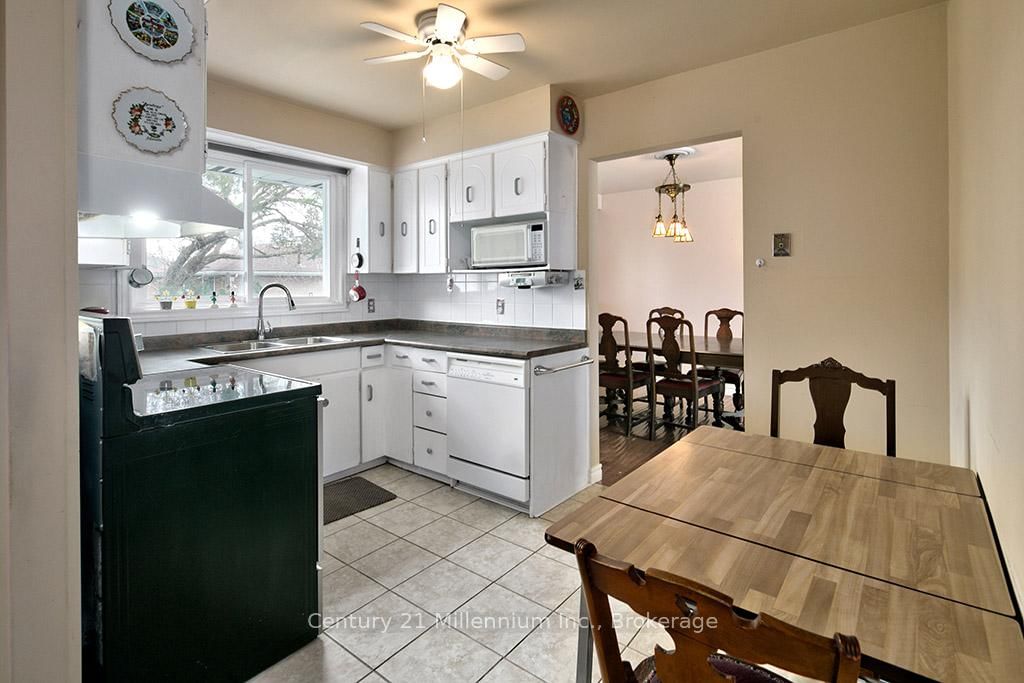 555 Spruce Street • Collingwood, ON photo 8