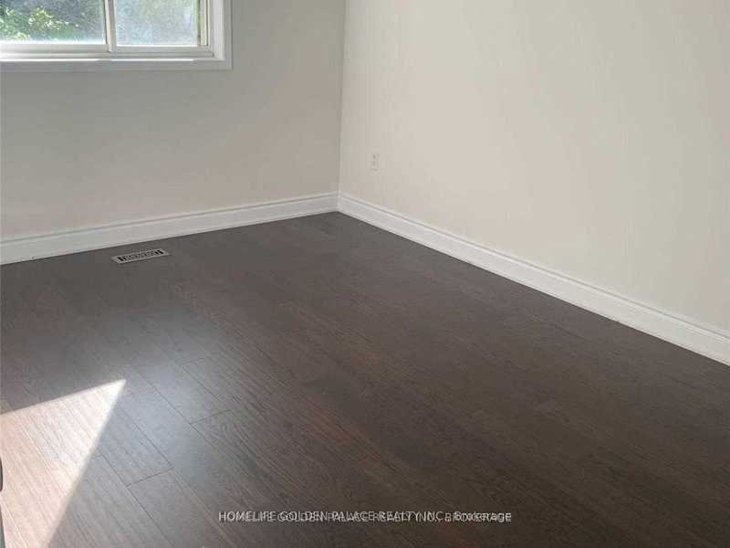 13 Dykstra Dr, Barrie, L4N 0E2 | Image 3