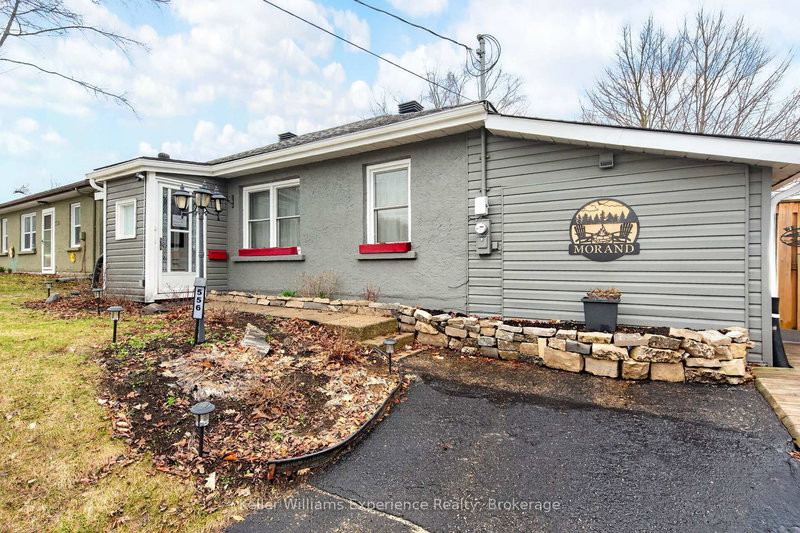 556 Johnson St, Midland, L4R 2Z2 | Image 2