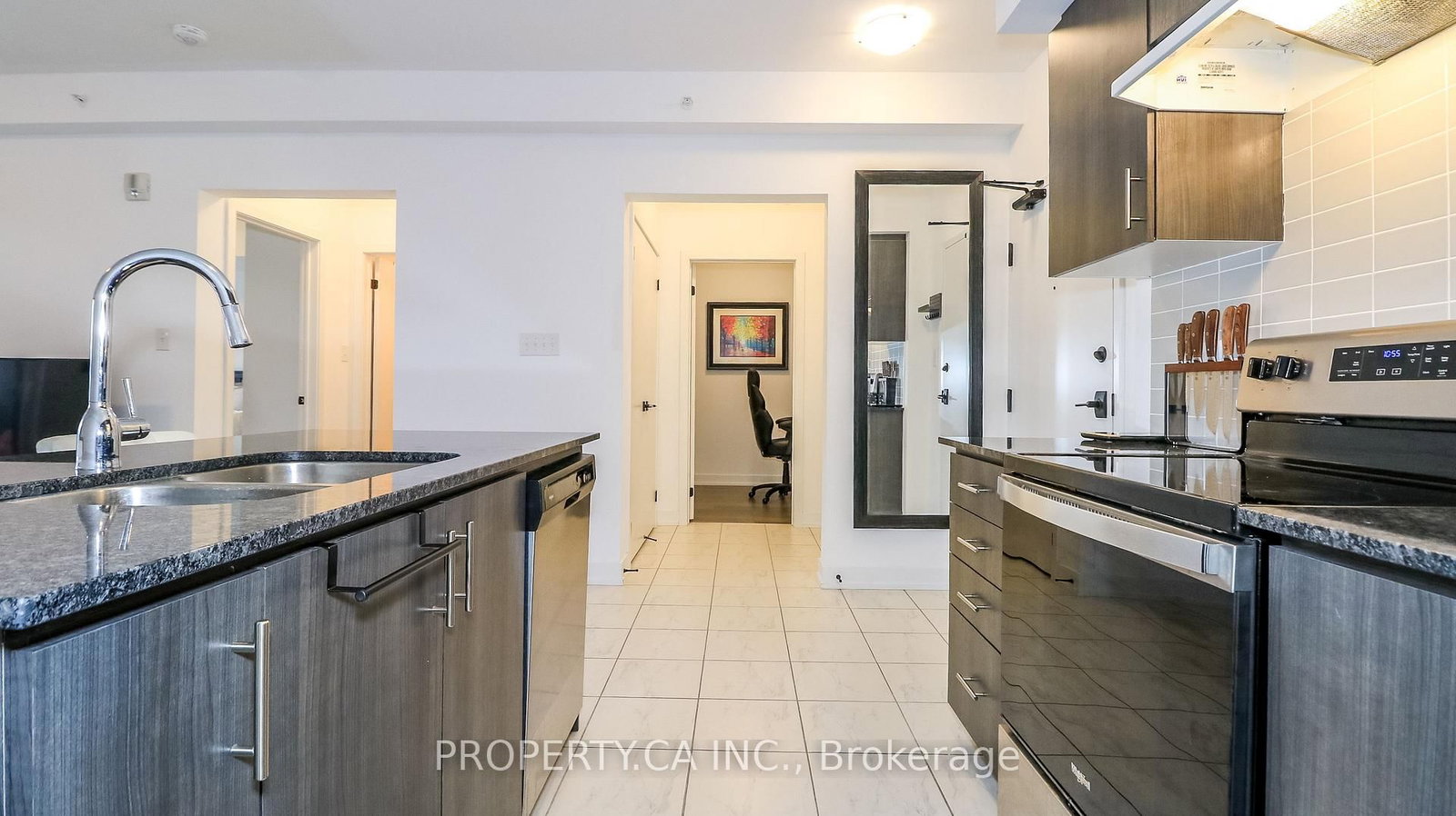 4 Spice Way, Unit 212 - Photo 3