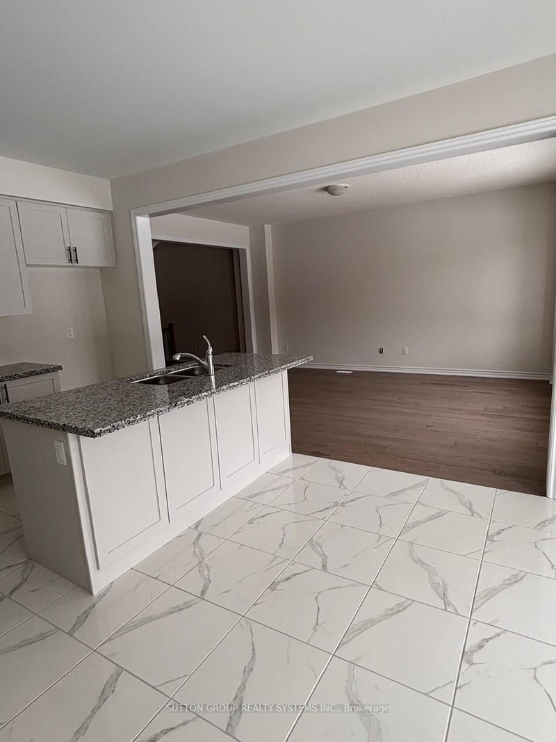 14 Federica Cres, Wasaga Beach, L9Z 0N5 | Image 3