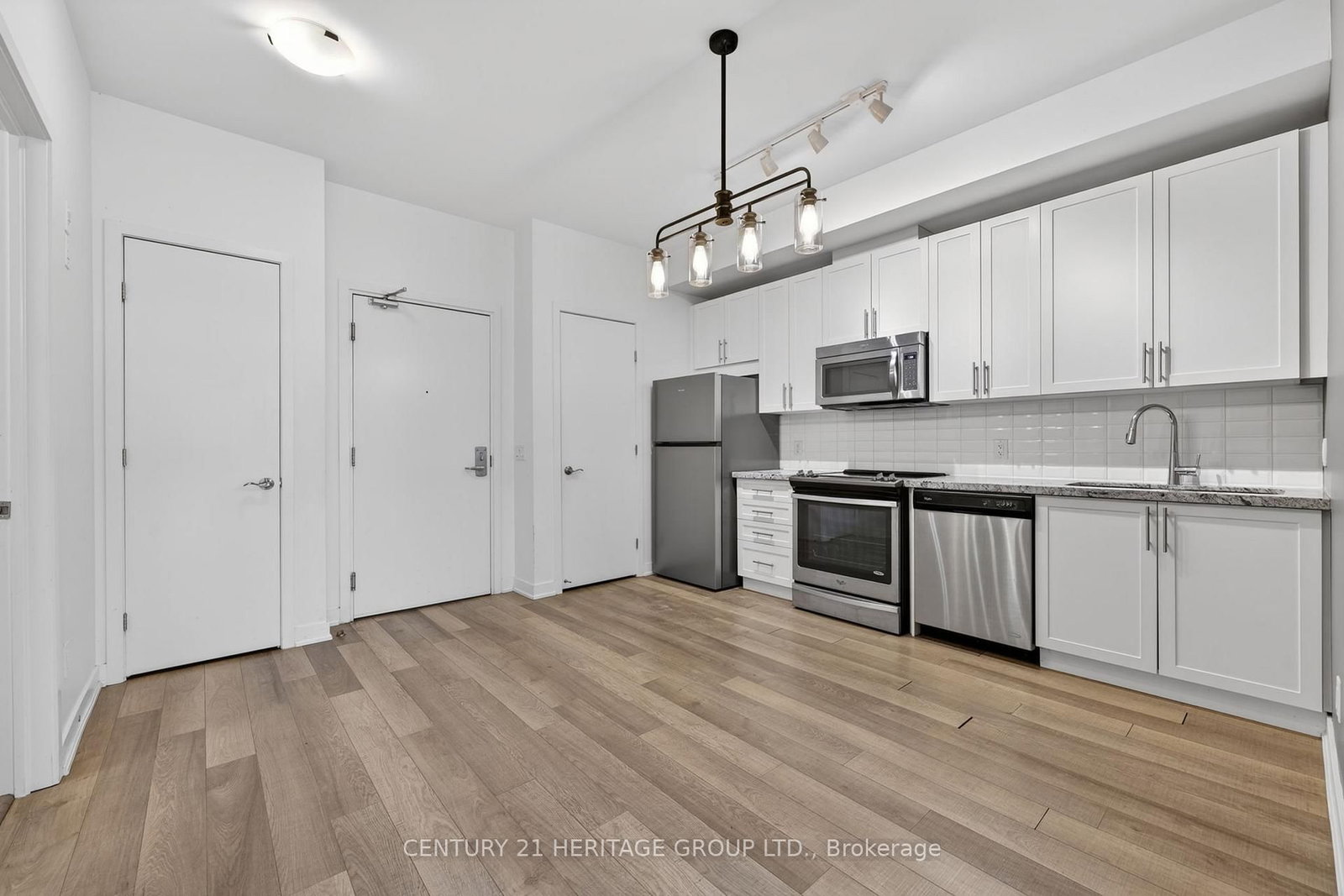 40 Horseshoe Boulevard, Unit 305 - Photo 8