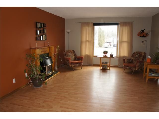 698 Burton Dr, Innisfil, L9S 2H6 | Image 2