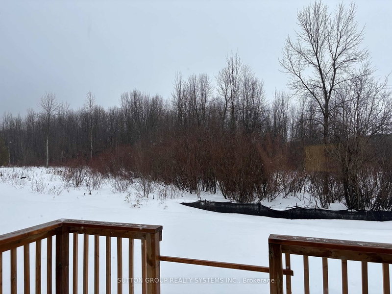 30 Rosanne Circ, Wasaga Beach, L9Z 0N3 | Image 3