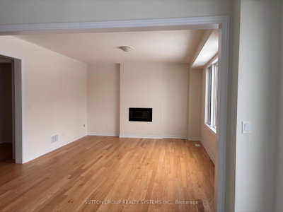 30 Rosanne Circle • Wasaga Beach, ON photo 8