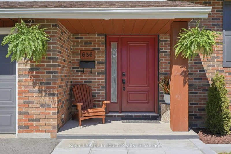 636 Broadview Ave, Orillia, L3V 6N8 | Image 2