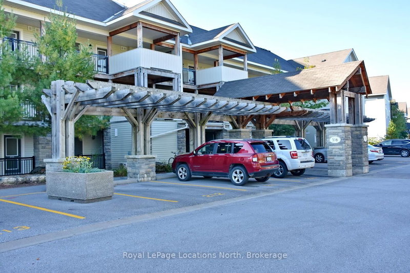 208 - 6 BRANDY LANE Dr, Collingwood, L9Y 0X4 | Image 3