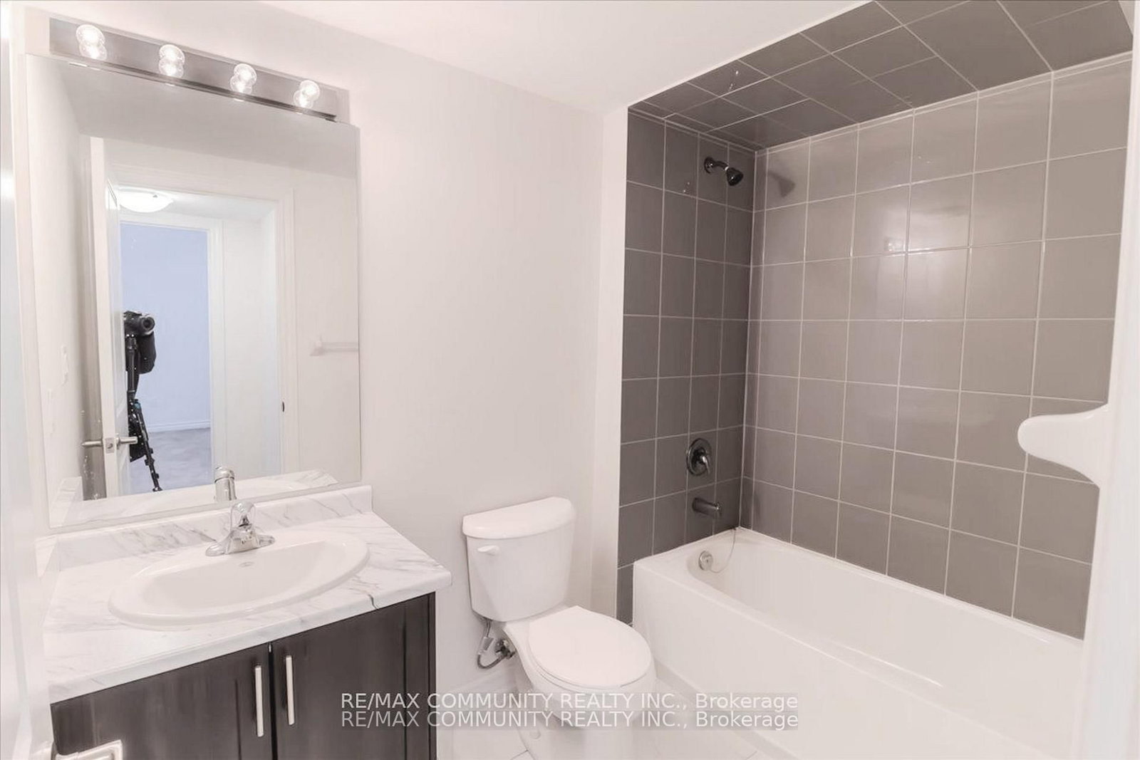 44 Bannister Road, Unit Basement - Photo 5