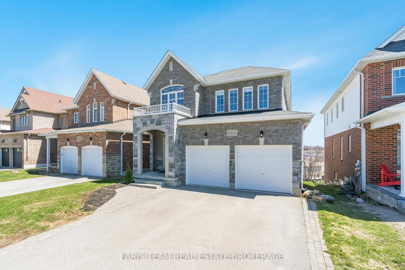 3117 Emperor Dr, Orillia, L3V 0G4 | Image 2