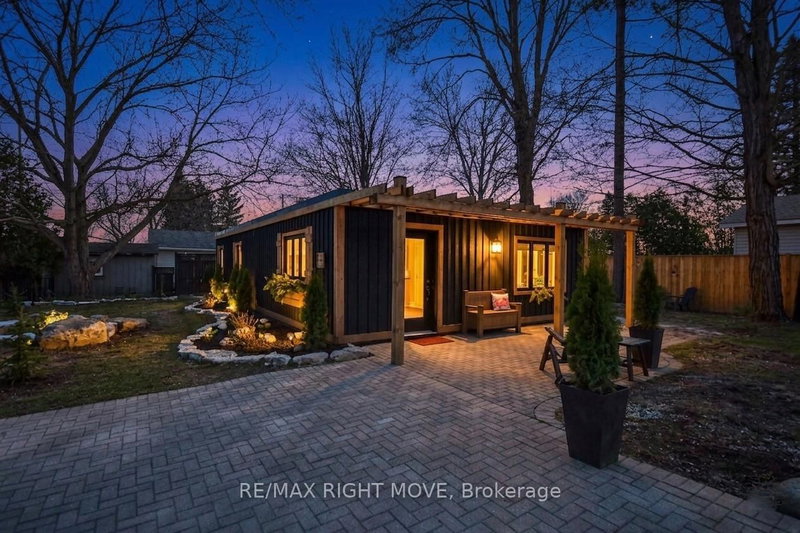 51 Walker Ave, Orillia, L3V 6G9 | Image 2