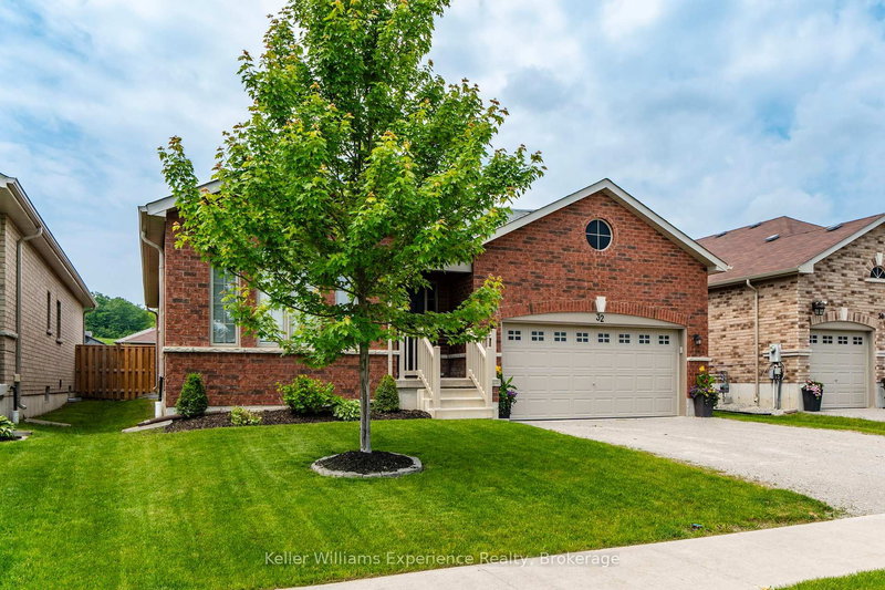 32 Hatton Dr, Penetanguishene, L9M 0V6 | Image 3