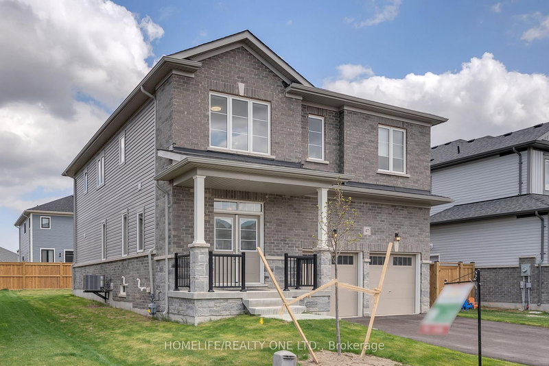 47 Autumn Dr, Wasaga Beach, L9Z 0K7 | Image 3