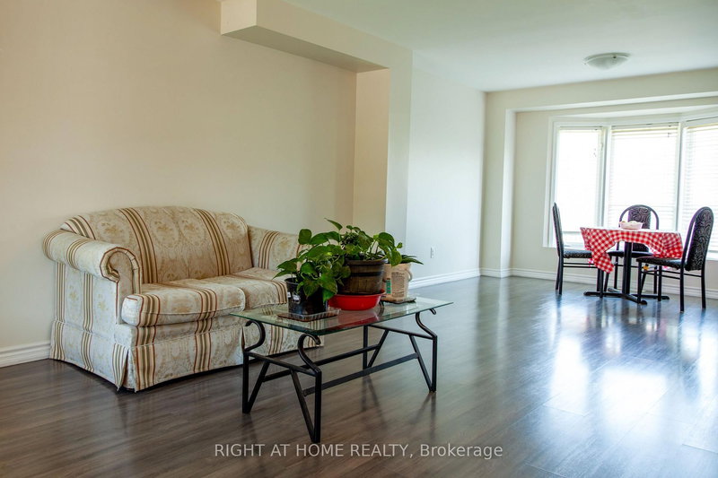 68 Trevino Circ, Barrie, L4M 6T9 | Image 2