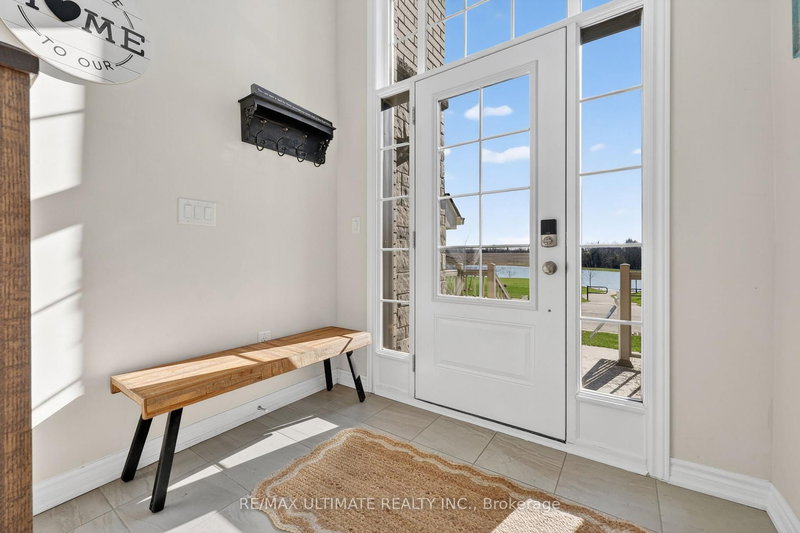 2962 Monarch Dr, Orillia, L3V 8M8 | Image 2