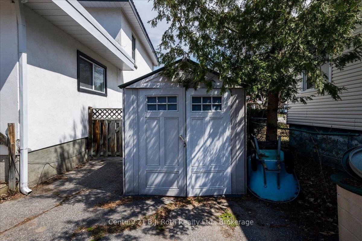 476 Russell Street • Midland, ON photo 32