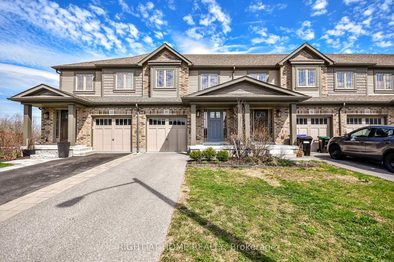 18 Foley Cres, Collingwood, L9Y 3B7 | Image 3