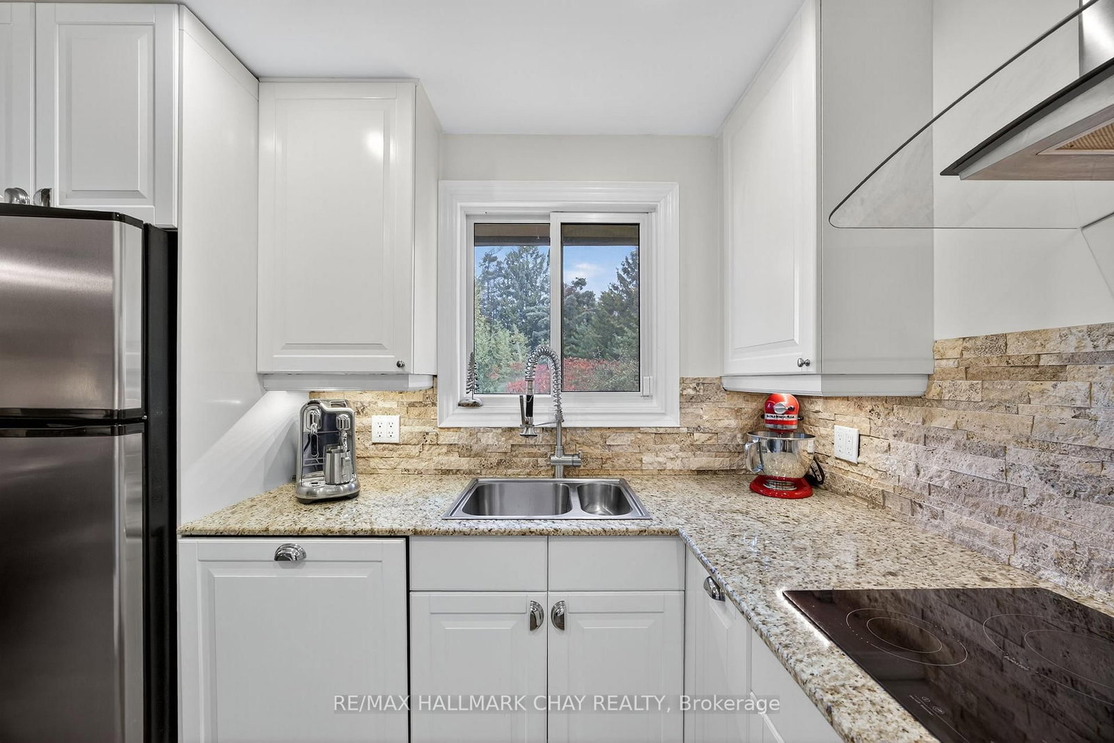 1102 Horseshoe Valley Road W, Unit 312 - Photo 12