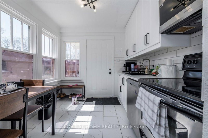 29 Peel St photo 2