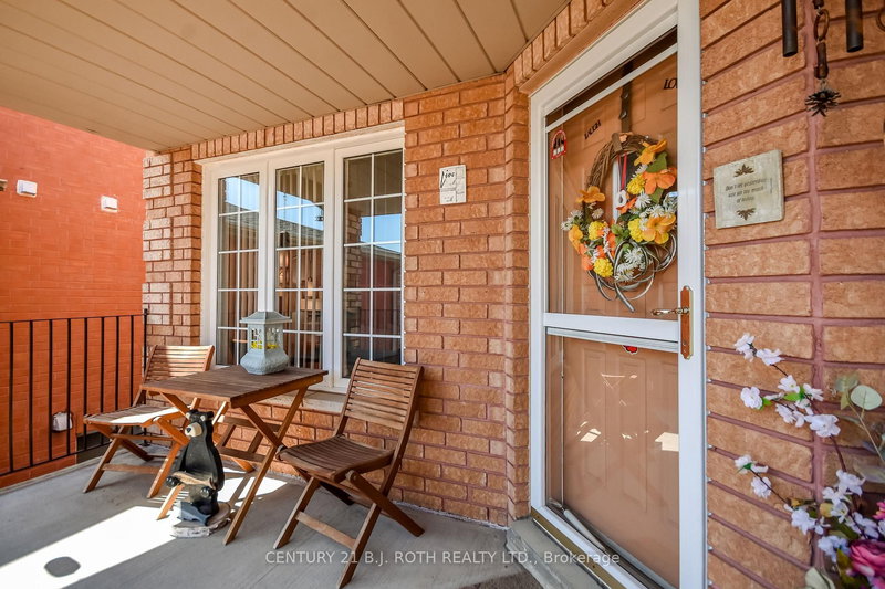 62 Loon Ave, Barrie, L4N 8V9 | Image 3